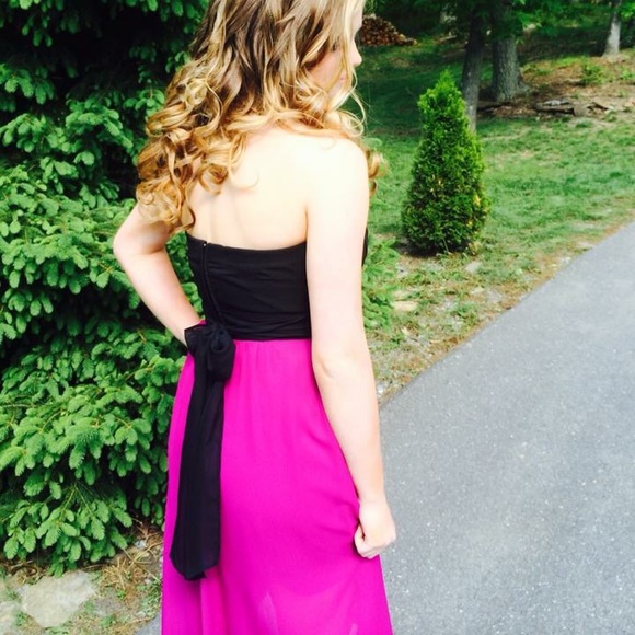 Homecoming/Prom Dress - Picture 4 of 7